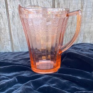 Vintage JEANNETTE GLASS CO. CHERRY BLOSSOM PINK DEPRESSION GLASS PITCHER Etched